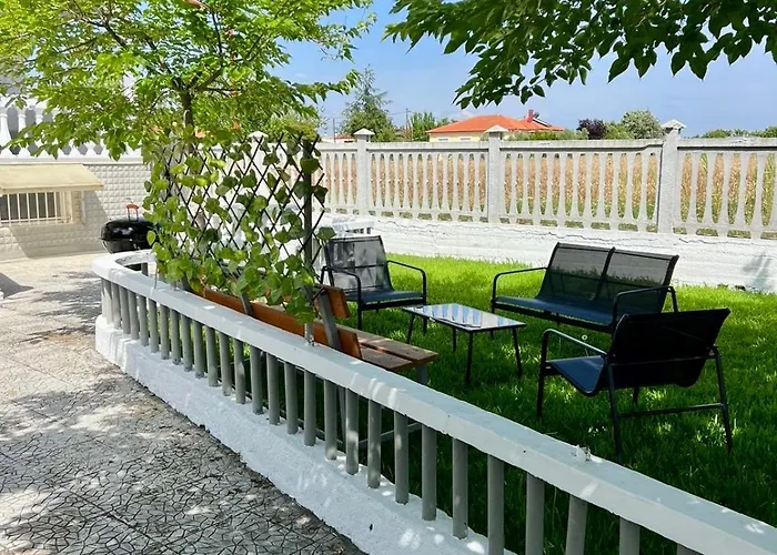 Sunny Seaside Lejlighed *